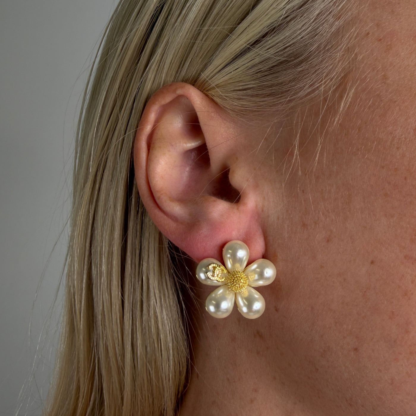 Reworked Chanel White Flower - Earrings