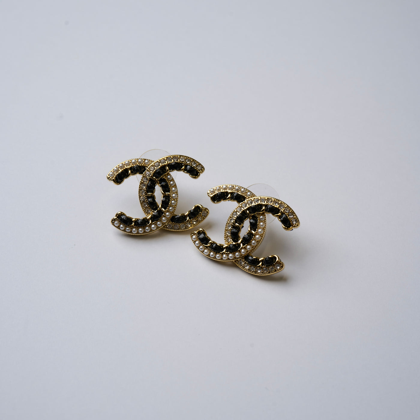 Reworked Chanel Black & Strass - Earrings